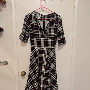 Unique Vintage Black & Pink Plaid Swing Dress with Pockets – Medium